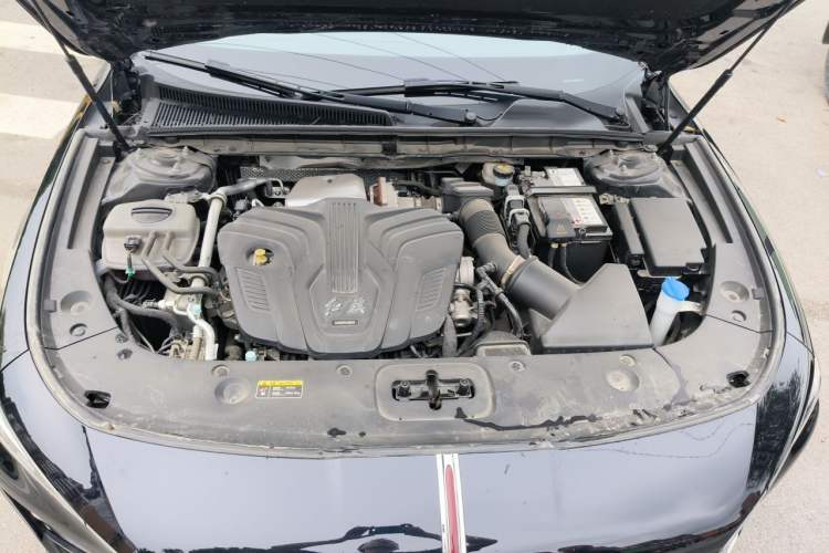 Used Hongqi H5 2024 2.0T Automatic Smart Connect Flagship Edition Engine Bay