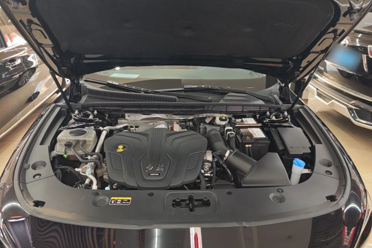 Used Hongqi H5 2024 2.0T Automatic Smart Connect Flagship Edition Engine Bay