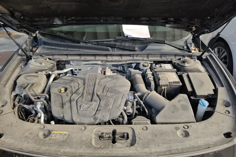 Used Hongqi H5 2024 2.0T Automatic Smart Connect Flagship Edition Engine Bay