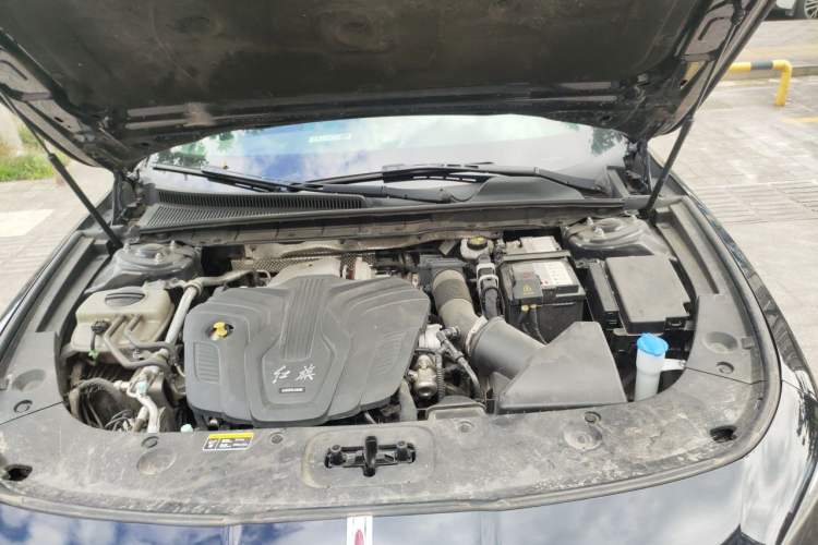 Used Hongqi H5 2024 2.0T Automatic Smart Connect Flagship Edition Engine Bay
