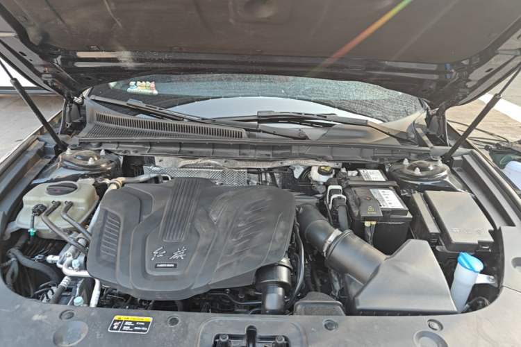 Used Hongqi H5 2024 1.5T DCT Smart Connect Flagship Edition Engine Bay