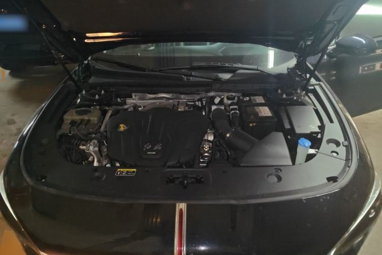 Used Hongqi H5 2024 2.0T Automatic Smart Connect Flagship Edition Engine Bay