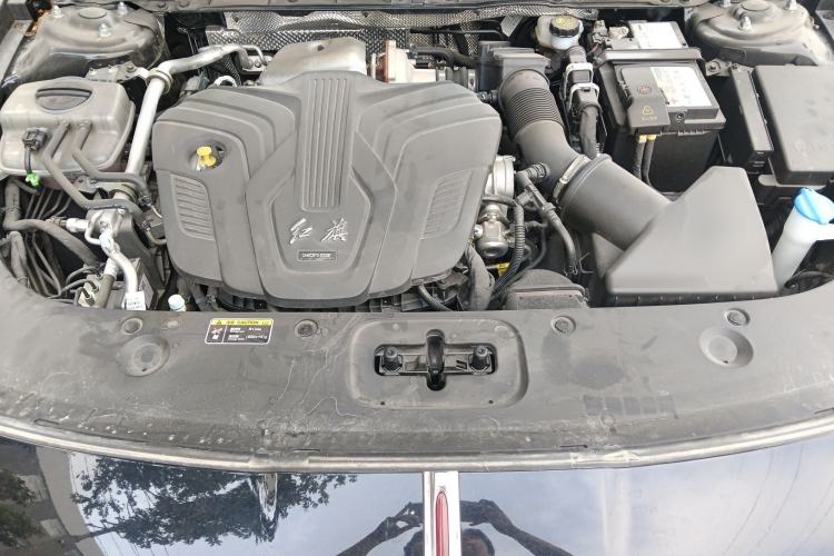 Used Hongqi H5 2024 2.0T Automatic Smart Connect Flagship Edition Engine Bay