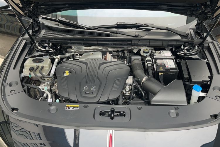 Used Hongqi H5 2024 2.0T Automatic Smart Connect Flagship Edition Engine Bay