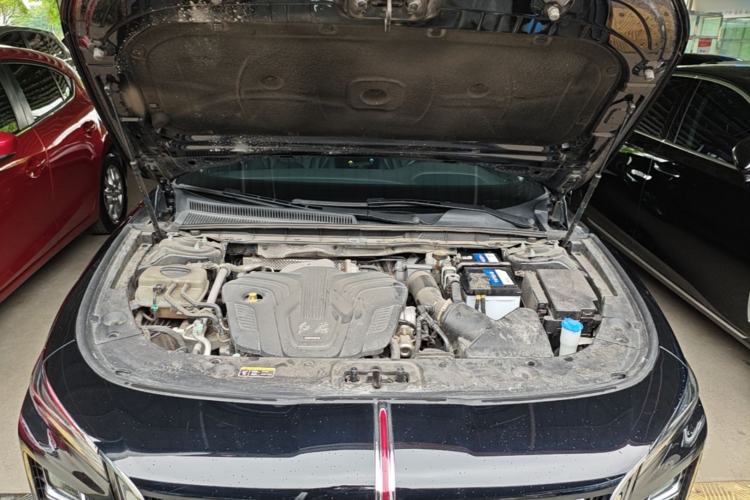 Used Hongqi H5 2024 2.0T Automatic Smart Connect Flagship Edition Engine Bay