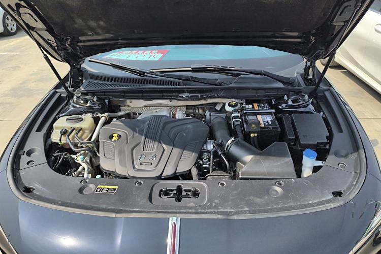 Used Hongqi H5 2024 2.0T Automatic Smart Connect Flagship Edition Engine Bay