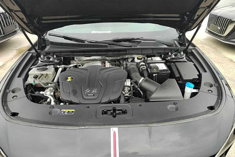 Used Hongqi H5 2024 2.0T Automatic Smart Connect Flagship Edition Engine Bay