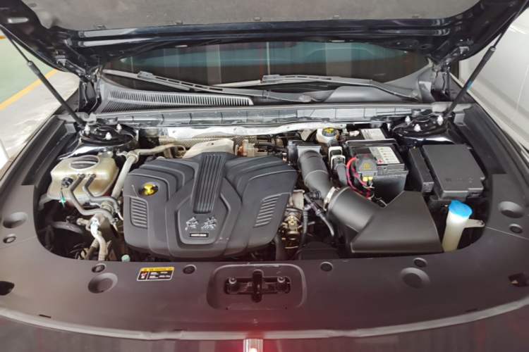Used Hongqi H5 2024 2.0T Automatic Smart Connect Flagship Edition Engine Bay