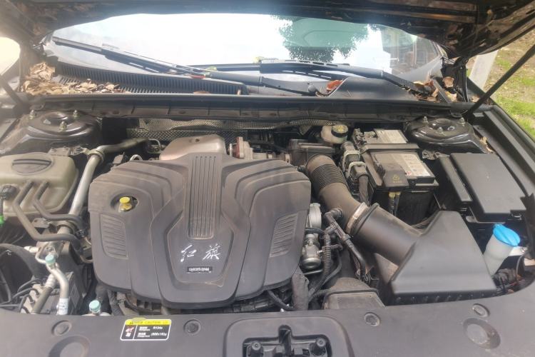 Used Hongqi H5 2024 2.0T Automatic Smart Connect Flagship Edition Engine Bay
