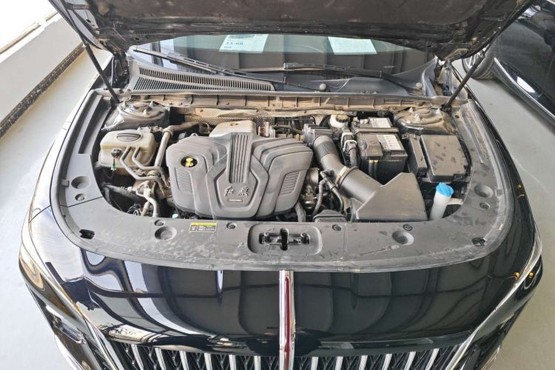 Used Hongqi H5 2024 2.0T Automatic Smart Connect Flagship Edition Engine Bay