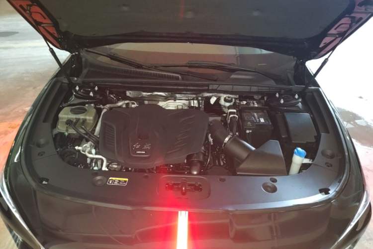 Used Hongqi H5 2024 1.5T DCT Smart Connect Flagship Edition Engine Bay