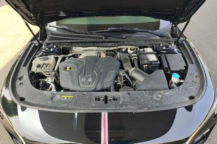 Used Hongqi H5 2024 2.0T Automatic Smart Connect Flagship Edition Engine Bay