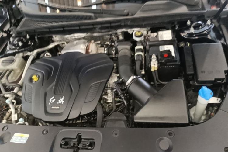 Used Hongqi H5 2024 2.0T Automatic Smart Connect Flagship Edition Engine Bay