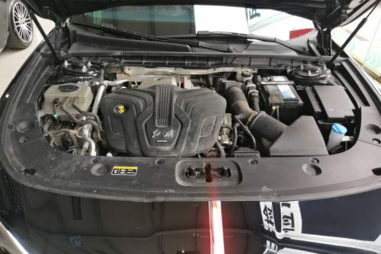 Used Hongqi H5 2024 2.0T Automatic Smart Connect Flagship Edition Engine Bay