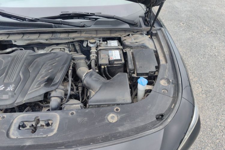Used Hongqi H5 2024 1.5T DCT Smart Connect Flagship Edition Engine Bay Left