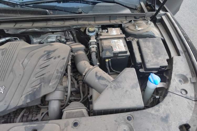 Used Hongqi H5 2024 1.5T DCT Smart Connect Flagship Edition Engine Bay Left