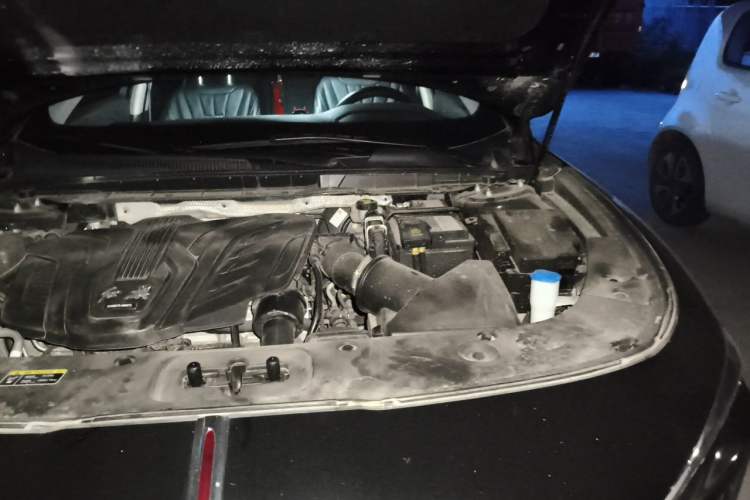 Used Hongqi H5 2024 1.5T DCT Smart Connect Flagship Edition Engine Bay Left
