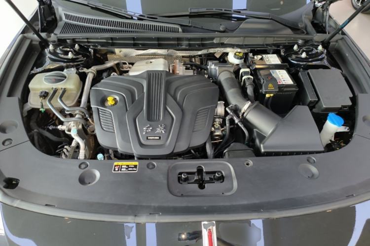 Used Hongqi H5 2024 2.0T Automatic Smart Connect Flagship Edition Engine Bay