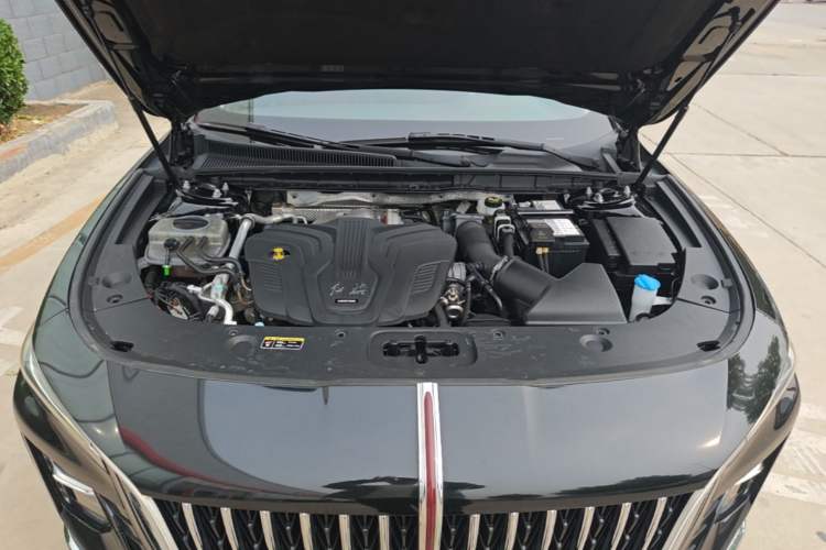 Used Hongqi H5 2024 2.0T Automatic Smart Connect Flagship Edition Engine Bay