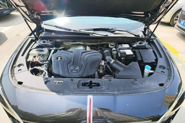 Used Hongqi H5 2024 2.0T Automatic Smart Connect Flagship Edition Engine Bay
