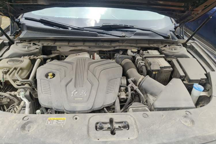 Used Hongqi H5 2024 2.0T Automatic Smart Connect Flagship Edition Engine Bay
