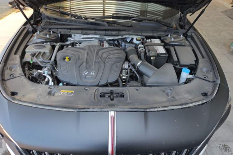 Used Hongqi H5 2024 2.0T Automatic Smart Connect Flagship Edition Engine Bay