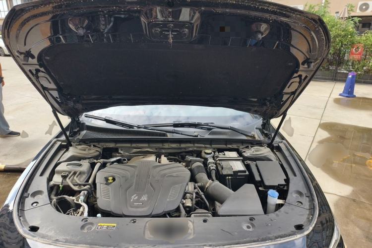 Used Hongqi H5 2024 2.0T Automatic Smart Connect Flagship Edition Engine Bay