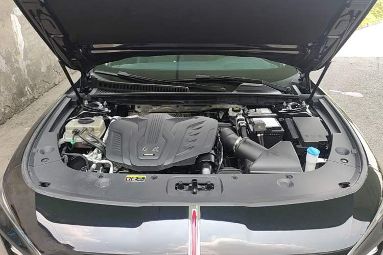 Used Hongqi H5 2024 1.5T DCT Smart Connect Flagship Edition Engine Bay