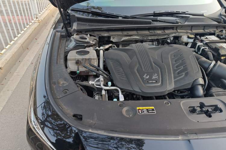 Used Hongqi H5 2024 1.5T DCT Smart Connect Flagship Edition Engine Bay Right