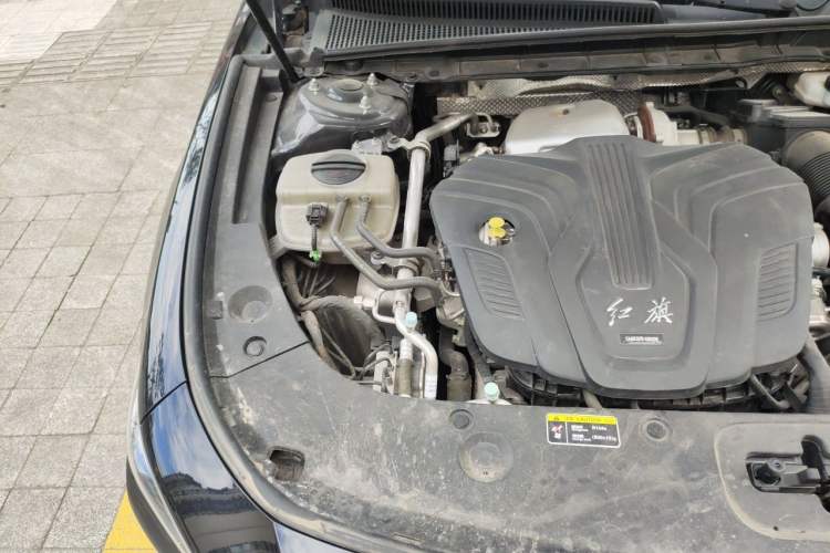Used Hongqi H5 2024 2.0T Automatic Smart Connect Flagship Edition Engine Bay Right