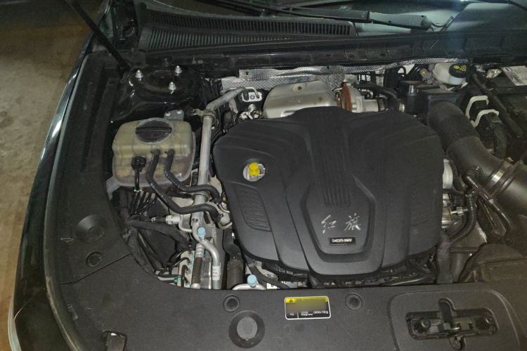 Used Hongqi H5 2024 2.0T Automatic Smart Connect Flagship Edition Engine Bay Right