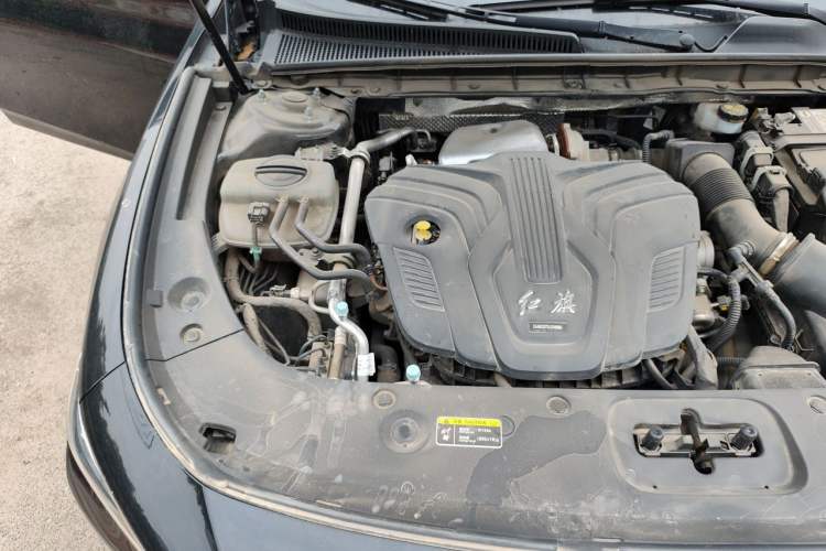 Used Hongqi H5 2024 2.0T Automatic Smart Connect Flagship Edition Engine Bay Right