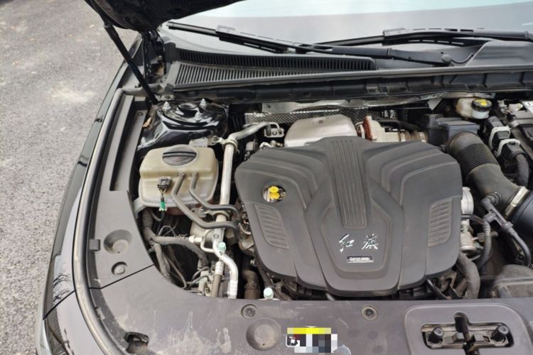 Used Hongqi H5 2024 2.0T Automatic Smart Connect Flagship Edition Engine Bay Right