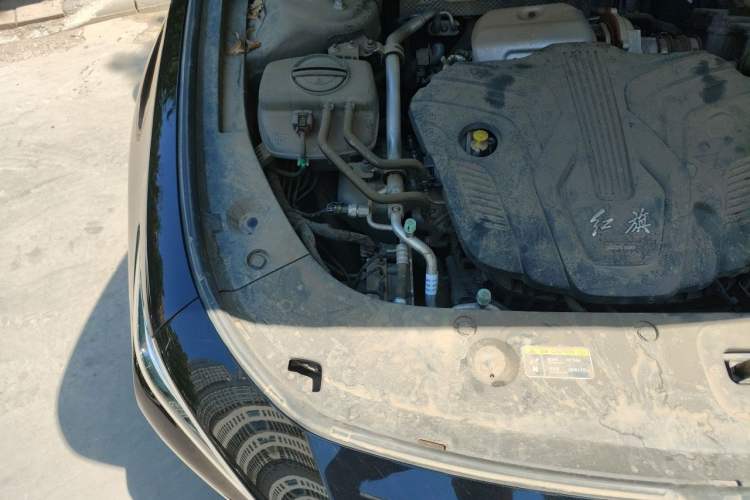 Used Hongqi H5 2024 2.0T Automatic Smart Connect Flagship Edition Engine Bay Right