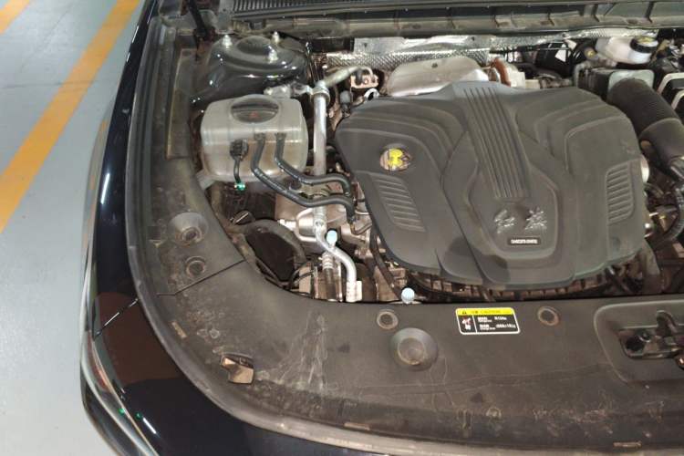 Used Hongqi H5 2024 2.0T Automatic Smart Connect Flagship Edition Engine Bay Right