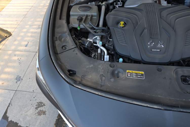 Used Hongqi H5 2024 2.0T Automatic Smart Connect Flagship Edition Engine Bay Right