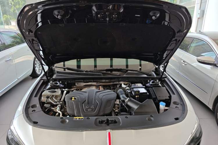 Used Hongqi H5 2024 2.0T Automatic Smart Connect Flagship Edition Engine Bay