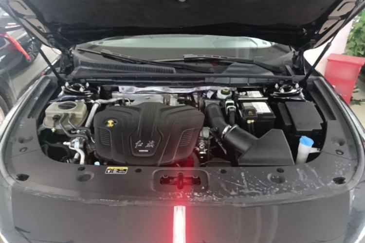 Used Hongqi H5 2024 2.0T Automatic Smart Connect Flagship Edition Engine Bay