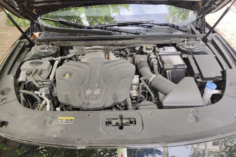 Used Hongqi H5 2024 2.0T Automatic Smart Connect Flagship Edition Engine Bay