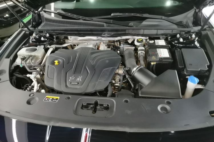 Used Hongqi H5 2024 2.0T Automatic Smart Connect Flagship Edition Engine Bay