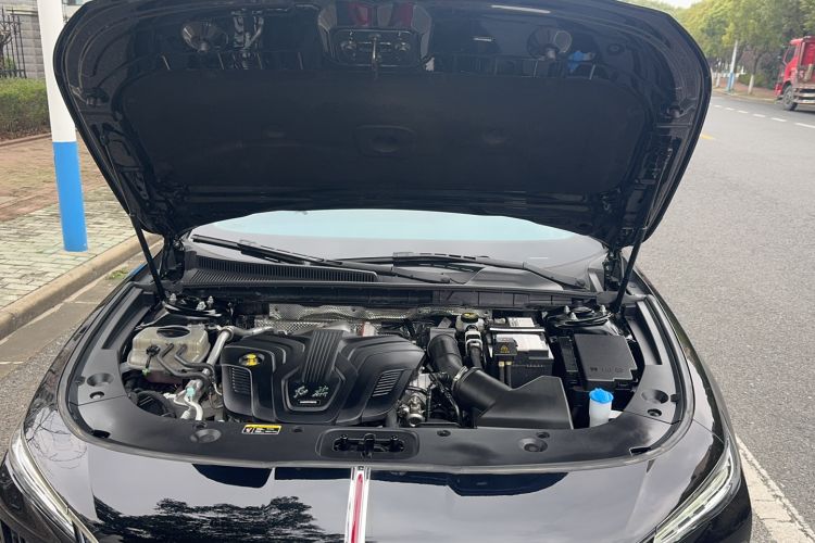 Used Hongqi H5 2024 2.0T Automatic Smart Connect Flagship Edition Engine Bay