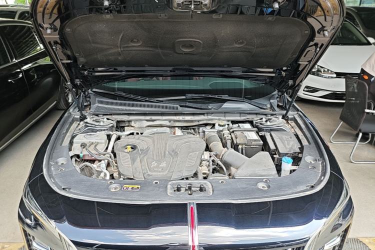 Used Hongqi H5 2024 2.0T Automatic Smart Connect Flagship Edition Engine Bay