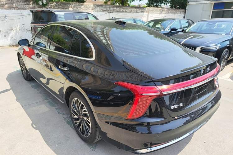 Used Hongqi H5 2024 2.0T Automatic Smart Connect Flagship Edition Exterior 2