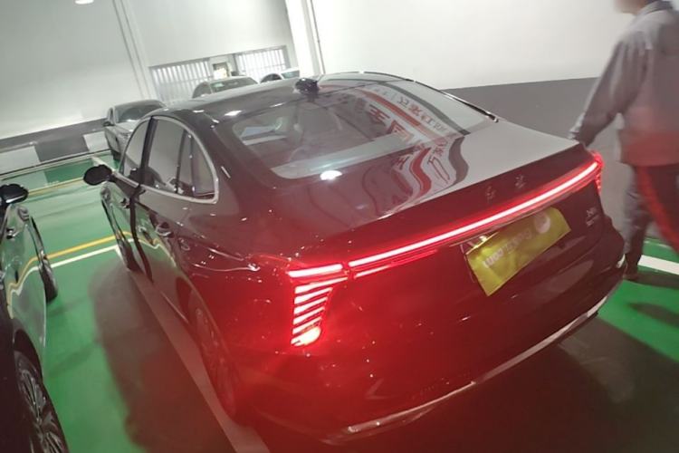 Used Hongqi H5 2024 1.5T DCT Smart Connect Flagship Edition Exterior 2