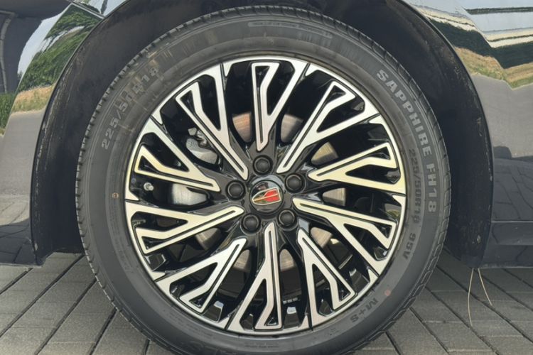 Used Hongqi H5 2024 2.0T Automatic Smart Connect Flagship Edition Exterior 2