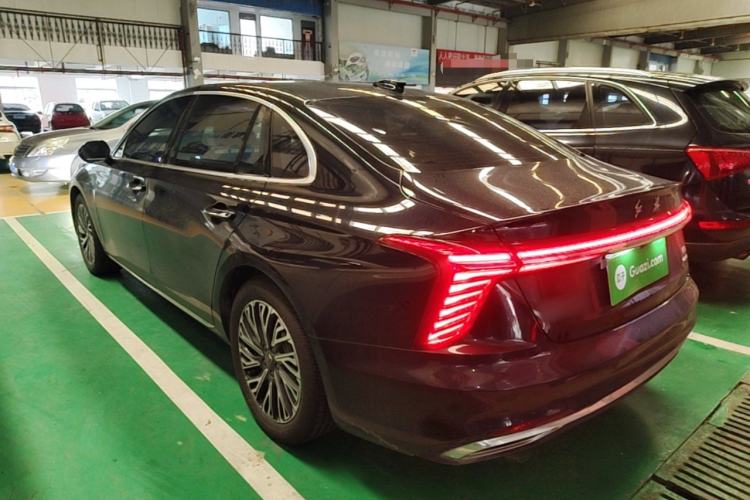 Used Hongqi H5 2024 2.0T Automatic Smart Connect Flagship Edition Exterior 2