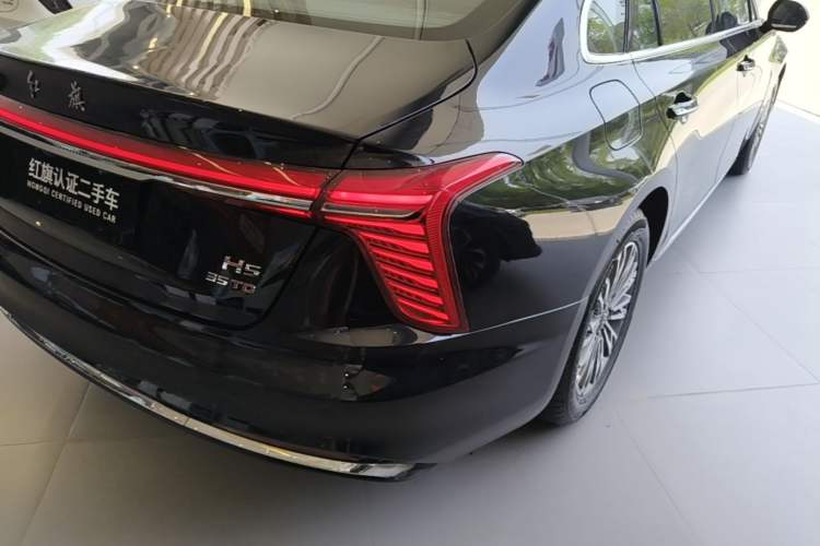Used Hongqi H5 2024 1.5T DCT Smart Connect Flagship Edition Exterior 3