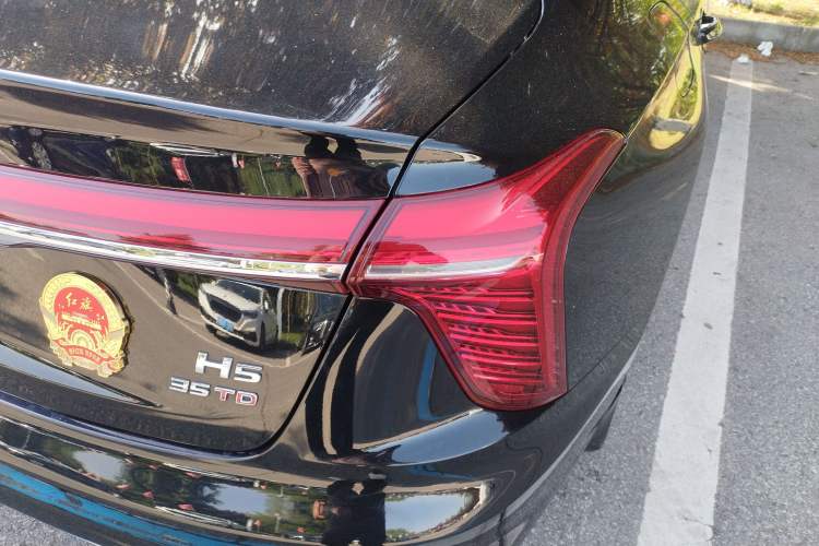 Used Hongqi H5 2024 1.5T DCT Smart Connect Flagship Edition Exterior 3