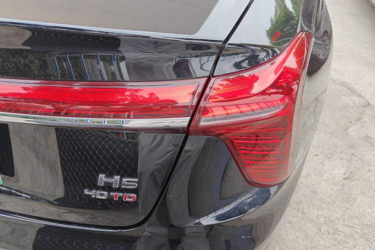 Used Hongqi H5 2024 2.0T Automatic Smart Connect Flagship Edition Exterior 3