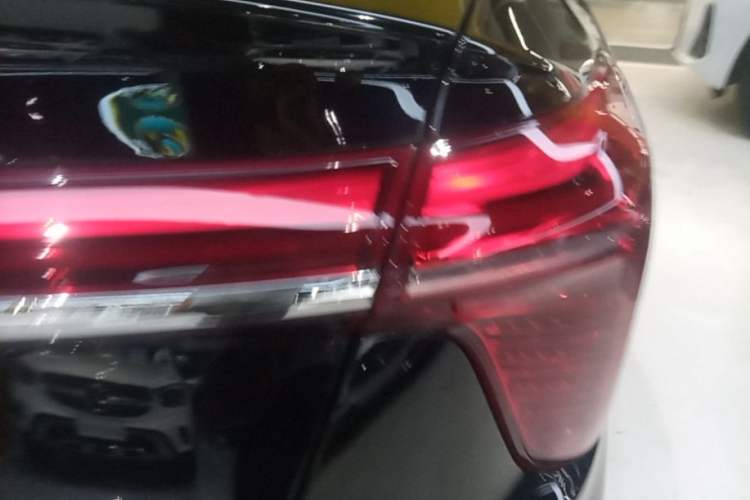 Used Hongqi H5 2024 1.5T DCT Smart Connect Flagship Edition Exterior 3